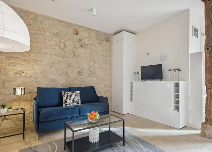 Bnbnova - Ile St Louis Апартаменты Париж