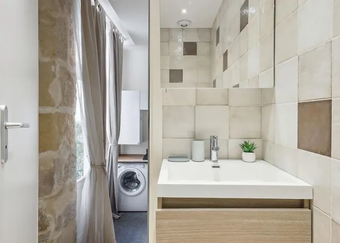 Bnbnova - Ile St Louis Париж