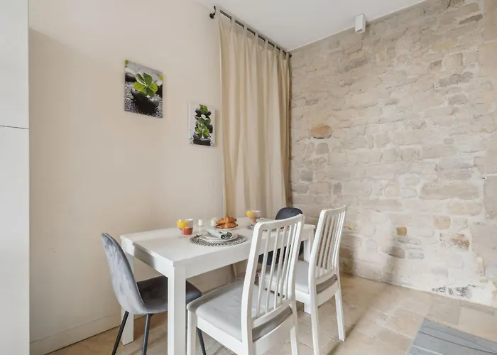 Bnbnova - Ile St Louis *